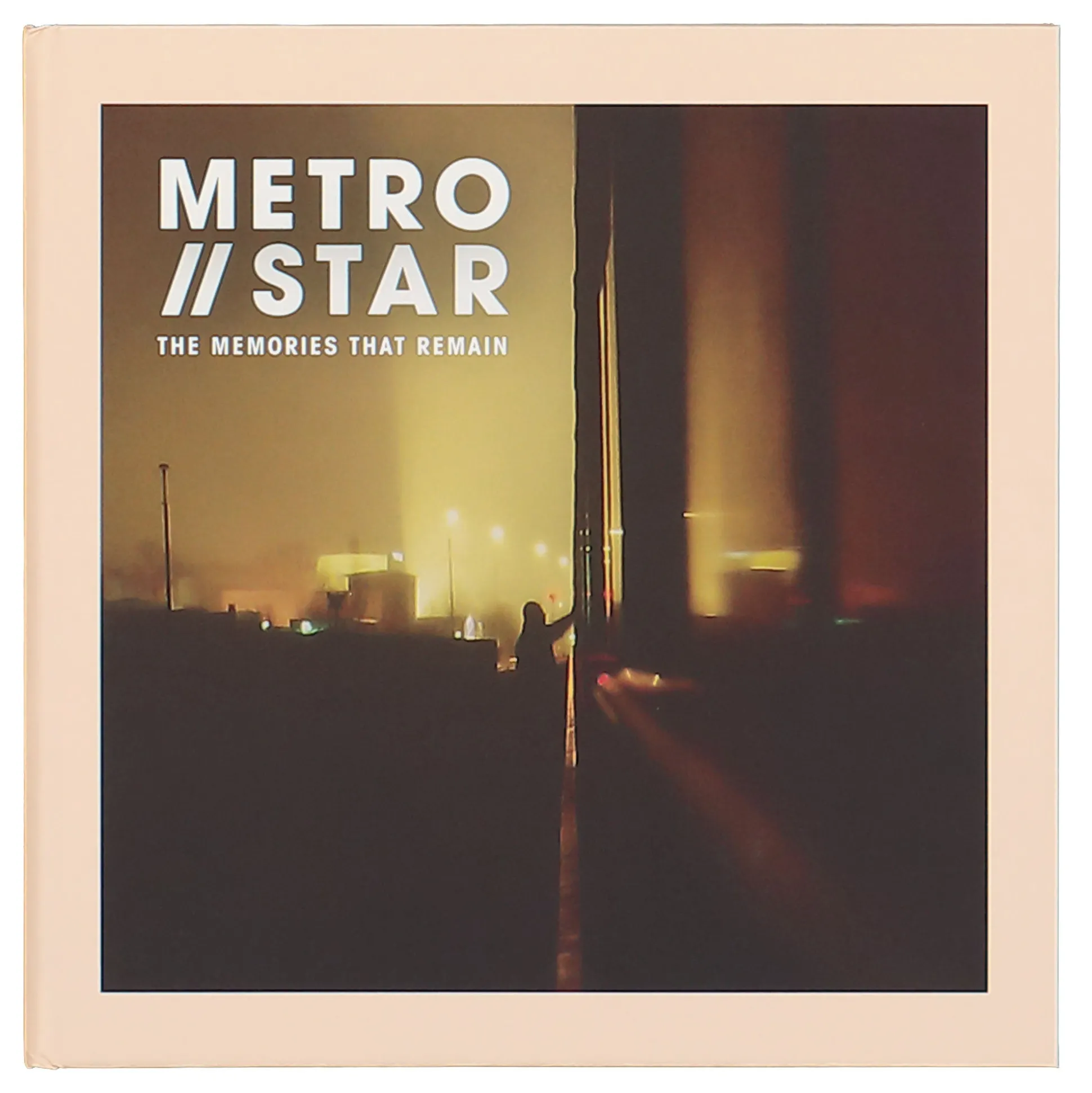 Fashion Metro // Star - The Memories That Remain Books