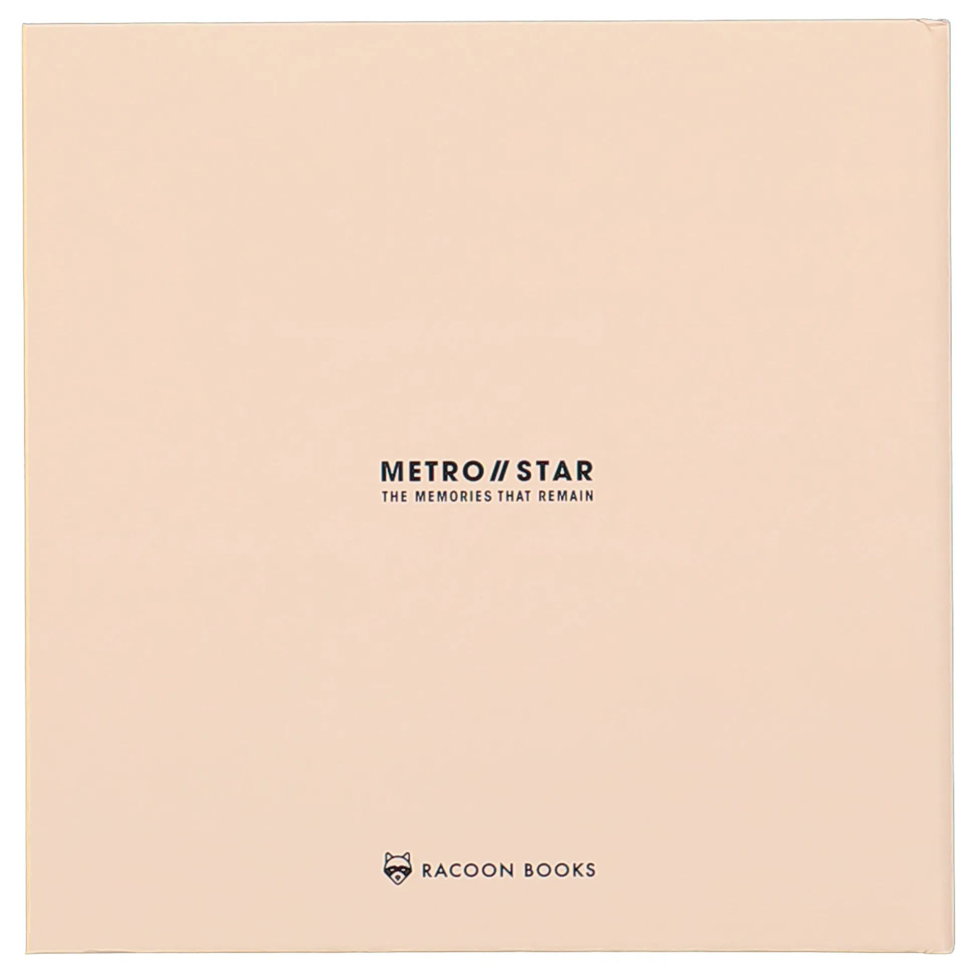 Fashion Metro // Star - The Memories That Remain Books