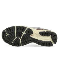Flash Sale M2002NA Women Low Tops|Slides & Sandals