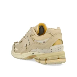 Discount M2002RDQ Women Low Tops|Retro & Running