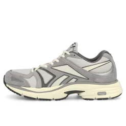 Store Premier Road Plus VI Women Low Tops|Retro & Running