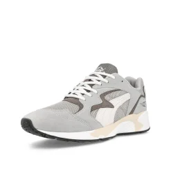 Shop Prevail Premium Women Low Tops|Retro & Running